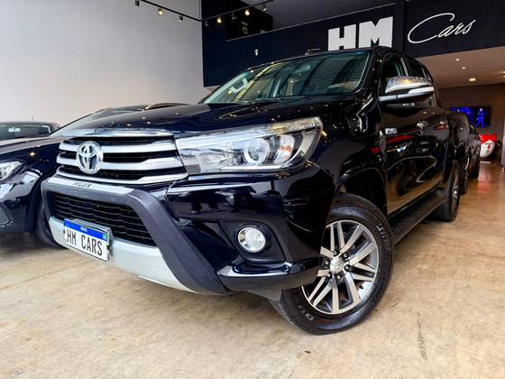 TOYOTA HILUX 2.8 SRX 4X4 CD 16V DIESEL 4P AUTOMÁTICO